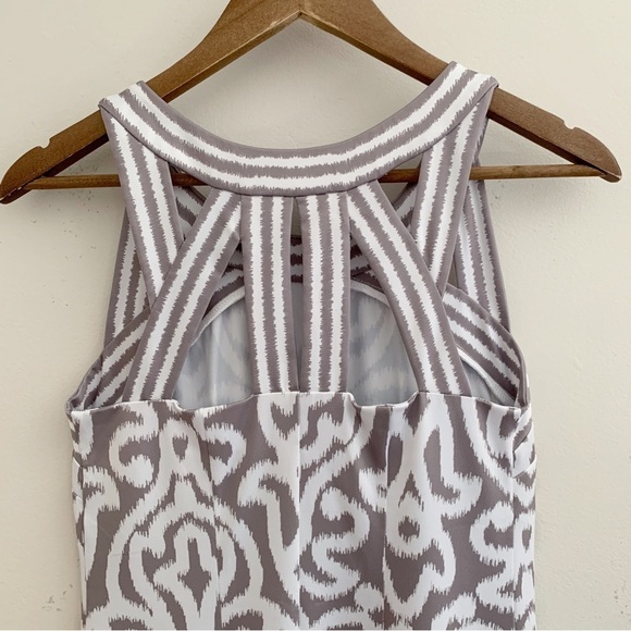 Gretchen Scott Isosceles Halter Dress XS Sleeveless Taupe White - Picture 5 of 8
